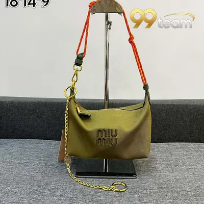 MIU MIU | Item ID: 08123