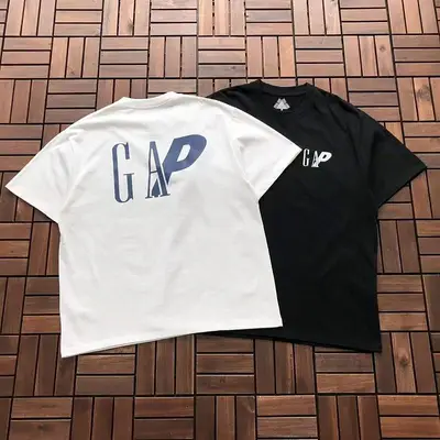 GAP T-Shirt