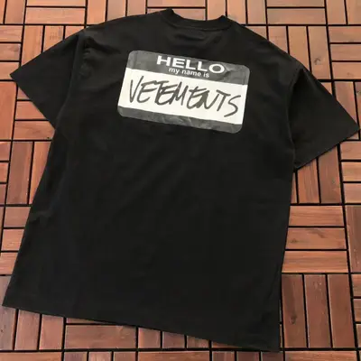 VETEMENTS T-Shirt