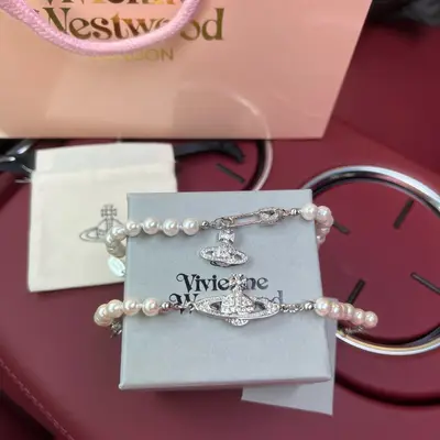 VIVIENNE WESTWOOD Schmuck