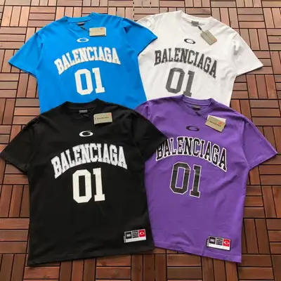 BALENCIAGA T-Shirt
