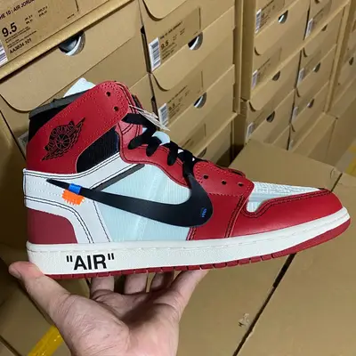 JORDAN 1 High x Off-White
