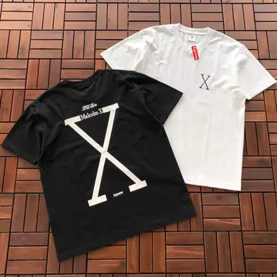 SUPREME T-Shirt