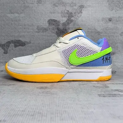 NIKE Basketball Shoe