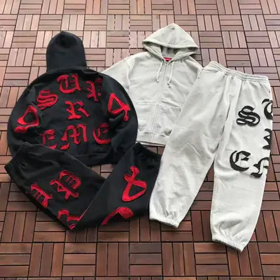 SUPREME Hoodie