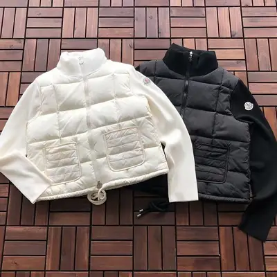 MONCLER Jacke