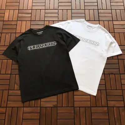 PLEASURES T-Shirt