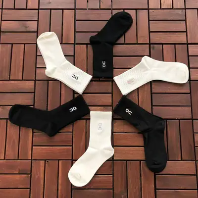 ON RUNNING Socken