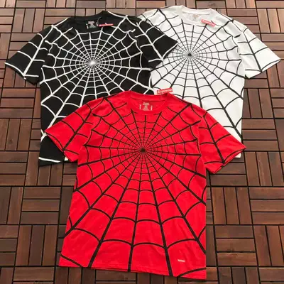 SUPREME T-Shirt