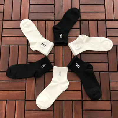 ON RUNNING Socken