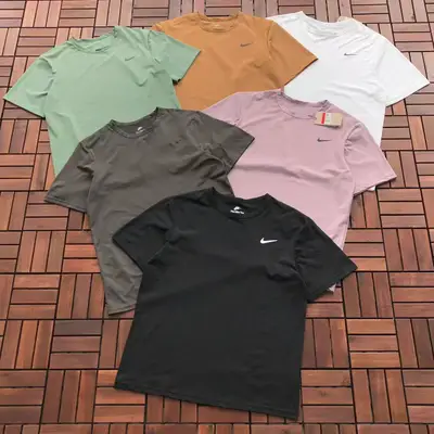 NIKE T-Shirt