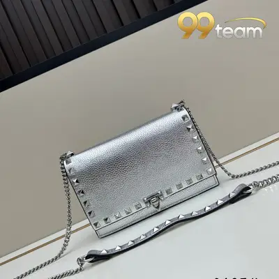VALENTINO | Item ID: 18759