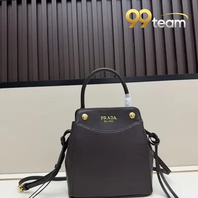 PRADA | Item ID: 09215