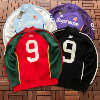 SUPREME Sweater