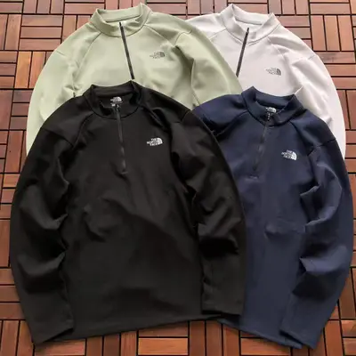 THE NORTH FACE Sweater