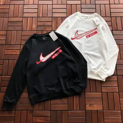NIKE Sweater