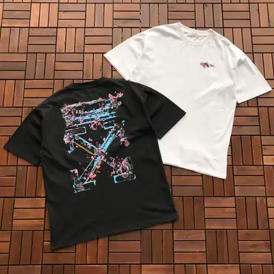 OFF-WHITE T-Shirt