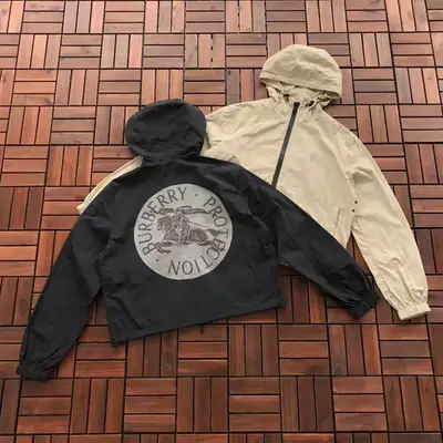 BURBERRY Jacke