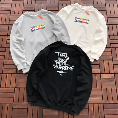 SUPREME Sweater