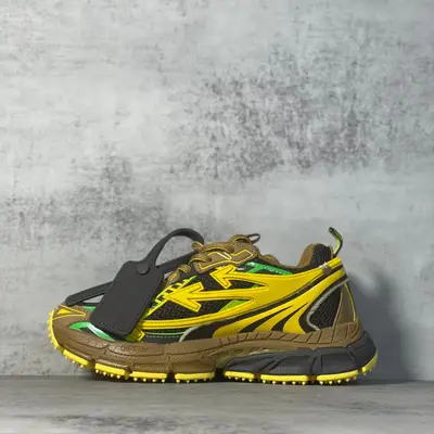 OFF-WHITE