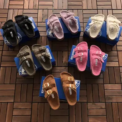 BIRKENSTOCK