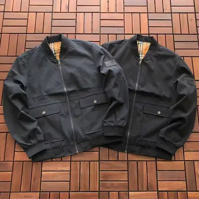 BURBERRY Jacke