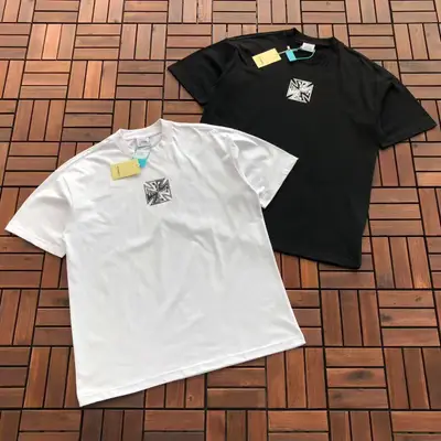 VETEMENTS T-Shirt