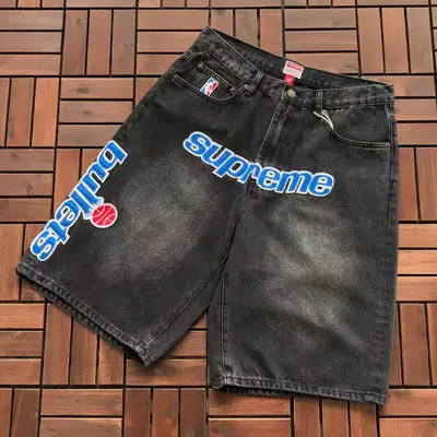 SUPREME Jeans