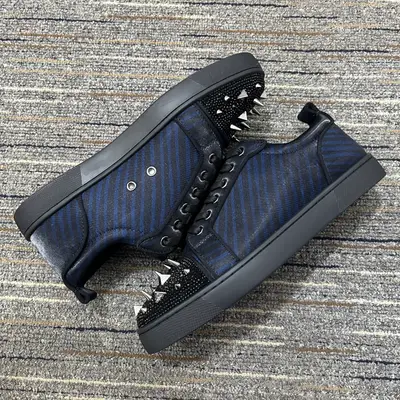 LOUBOUTINS