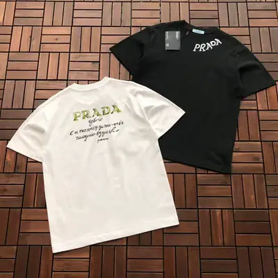 PRADA T-Shirt