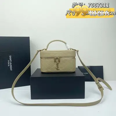 SAINT LAURENT | Item ID: 03005