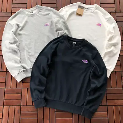THE NORTH FACE Sweater