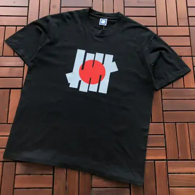 UNDEFEATED T-Shirt