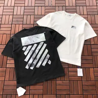 OFF-WHITE T-Shirt