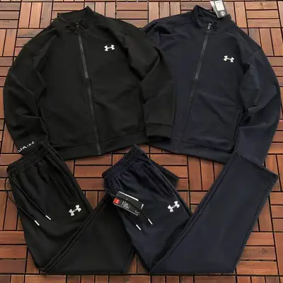 UNDER ARMOUR Sweater