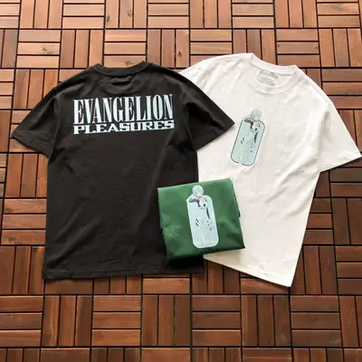 PLEASURES T-Shirt