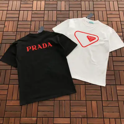 PRADA T-Shirt