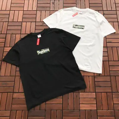 SUPREME T-Shirt