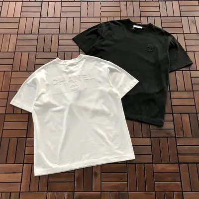 CHANEL T-Shirt