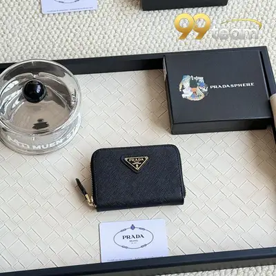 PRADA | Item ID: 08996