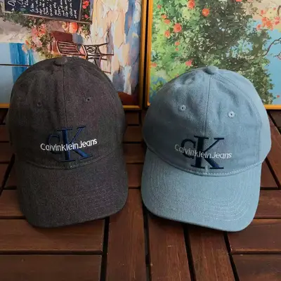 CALVIN KLEIN Cap