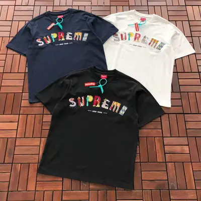 SUPREME T-Shirt