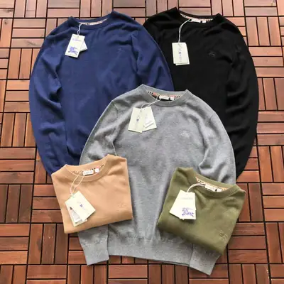BURBERRY Sweater