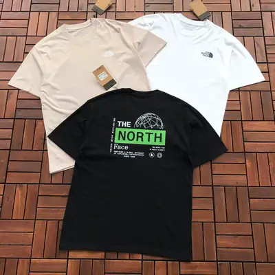 THE NORTH FACE T-Shirt