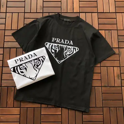 PRADA T-Shirt