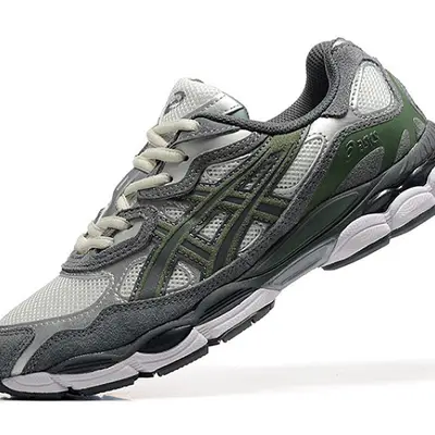 ASICS