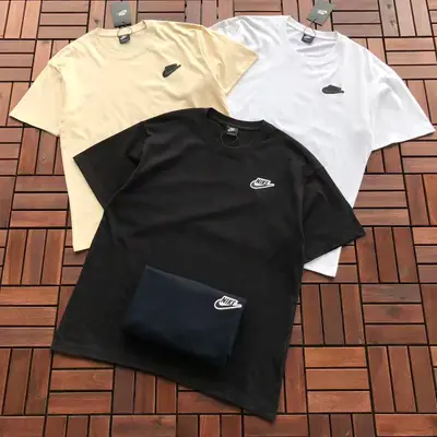 NIKE T-Shirt
