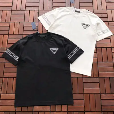 PRADA T-Shirt