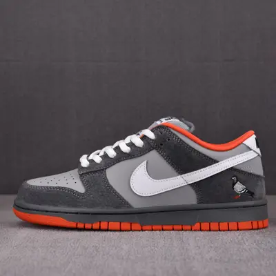 NIKE Dunk
