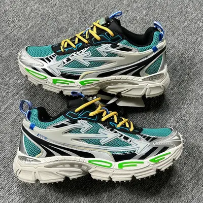 OFF-WHITE